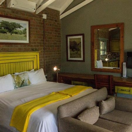 Chameleon Bush Lodge Hammanskraal Eksteriør bilde