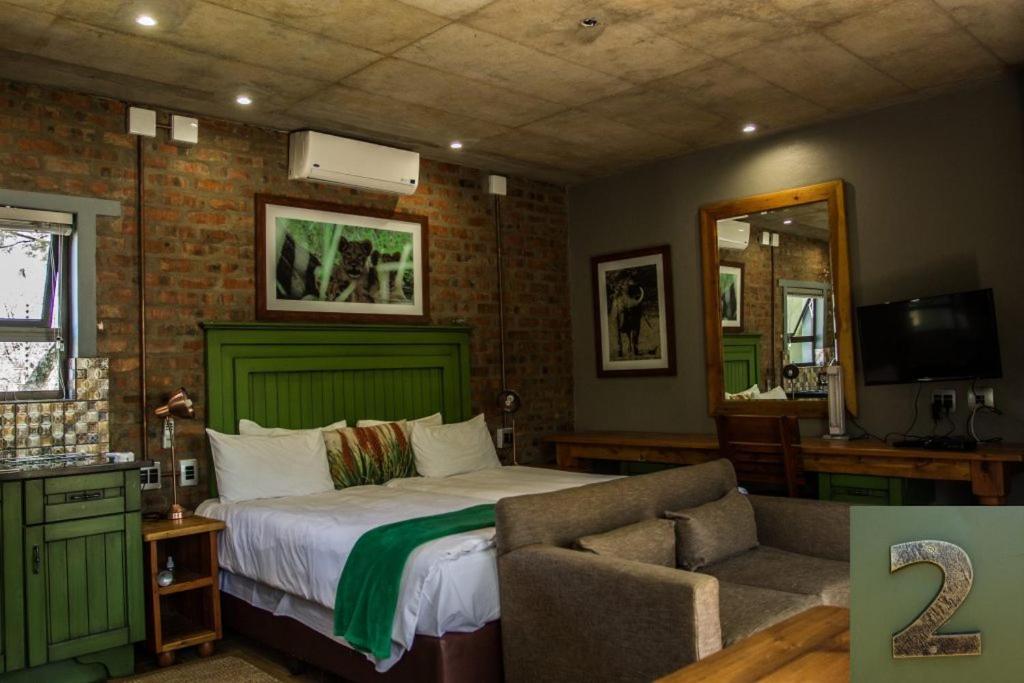 Chameleon Bush Lodge Hammanskraal Eksteriør bilde